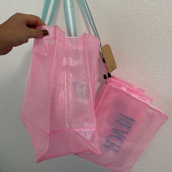 NWT- Twig & Arrow- barbie pink travel tote set (4-piece set) - Picture 9 of 9